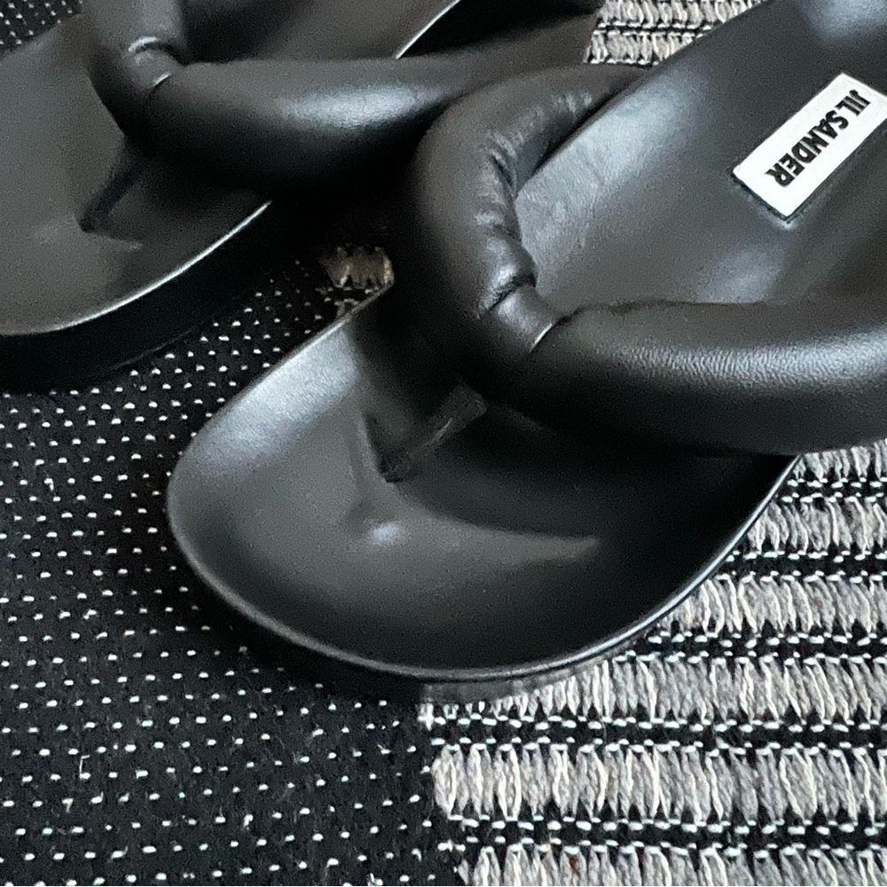 Jil Sander Thong Padded Sandal in Black - Picture 6 of 16